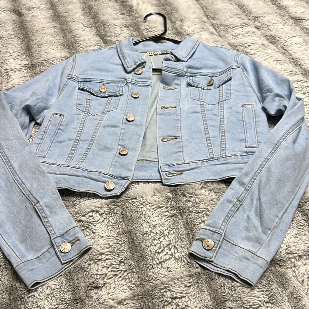 Light Blue Cropped Denim Jacket